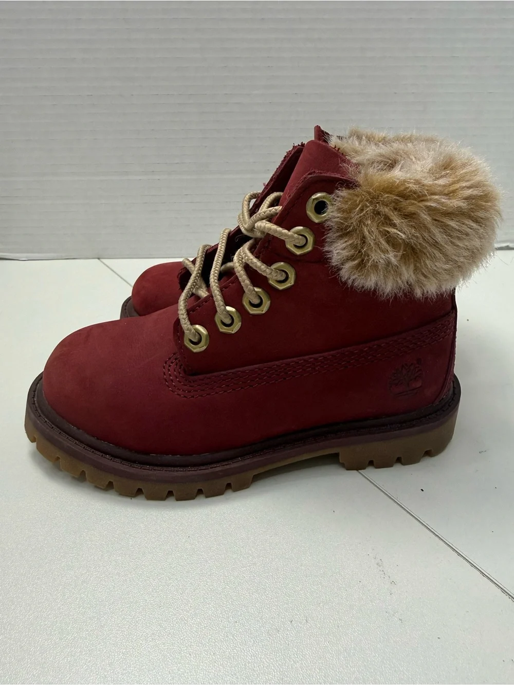 Timberland burgundy  topped boots Toddler girls sz 9